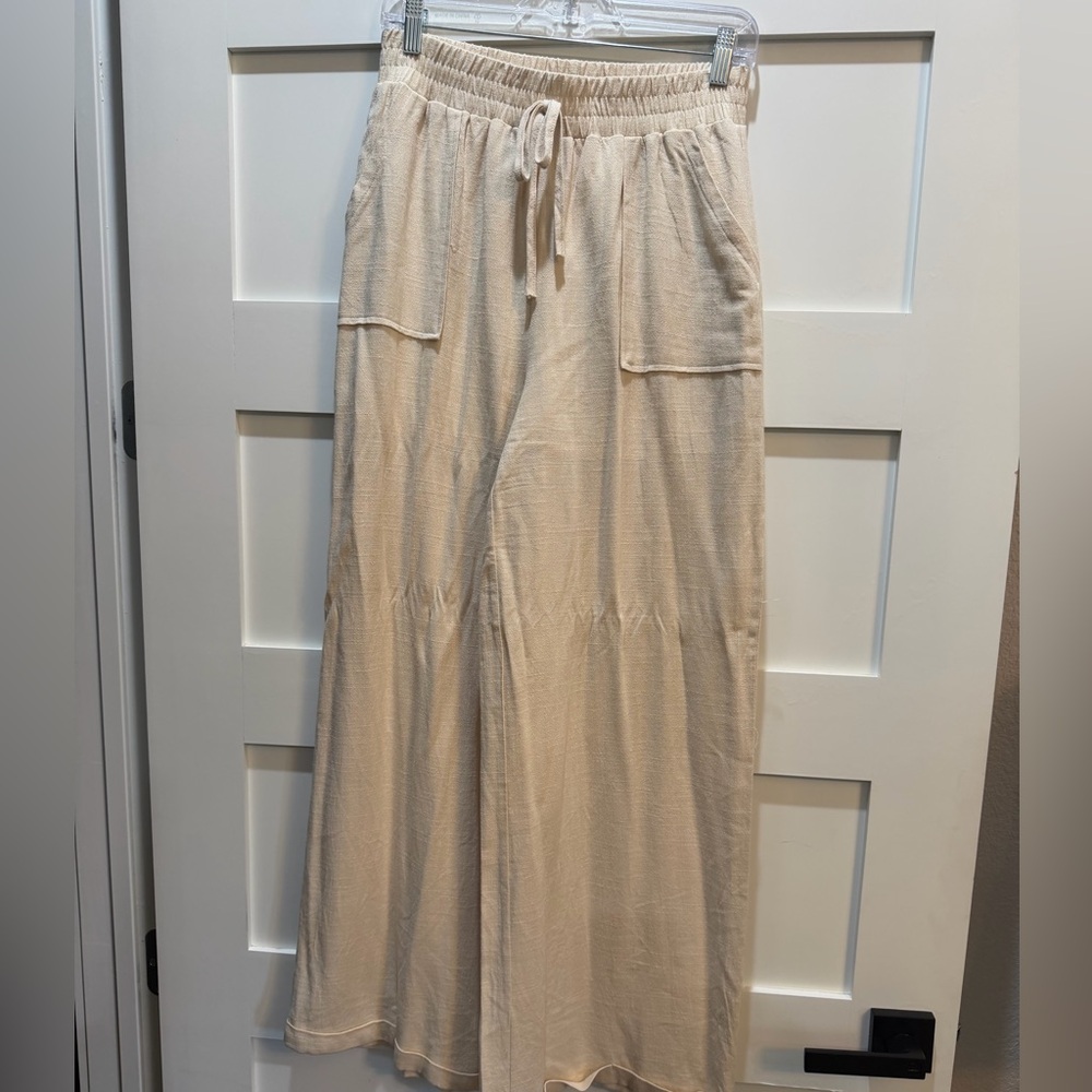 She + Sky Cream Wide Leg Lounge Pants – Size Large